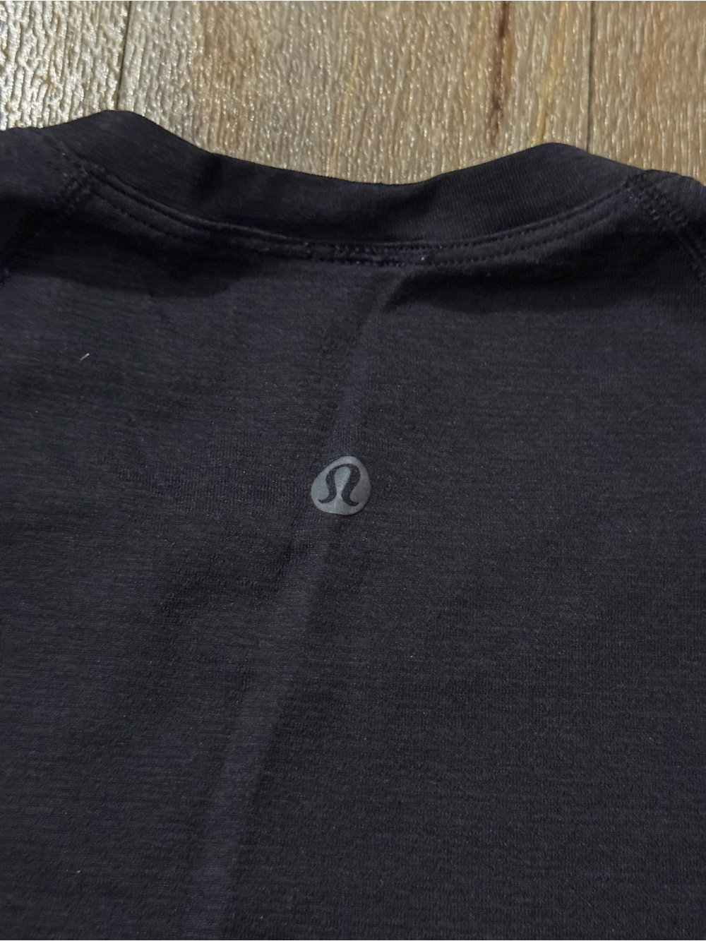 Lululemon Swiftly Tech Cropped Short Sleeve Shirt 2.0 Black Size 8 - Picture 4 of 4